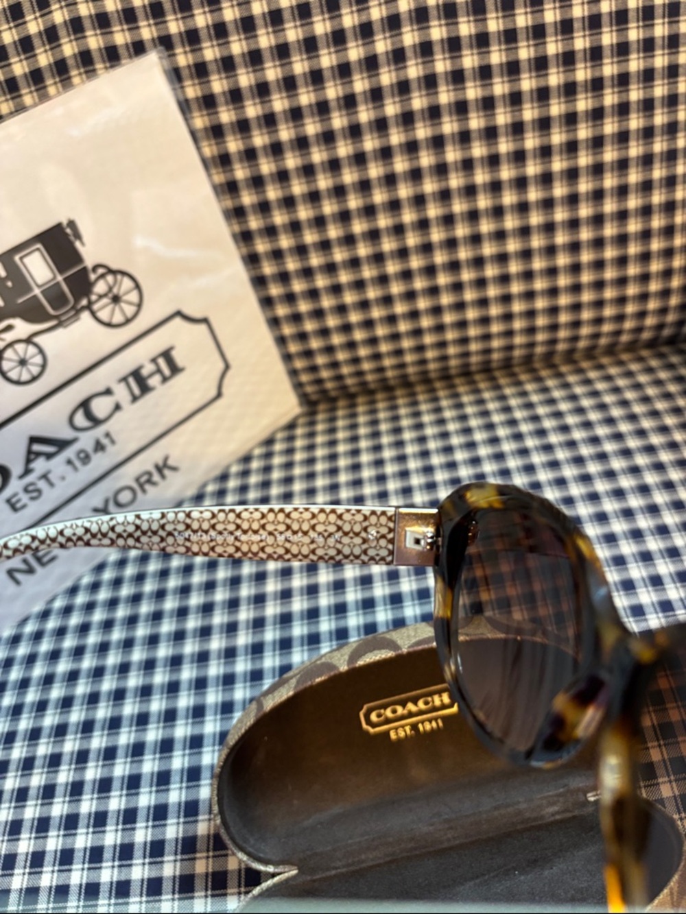 Coach spotty tortoise Brown and Black Signature Sunglasses with Logo Case - Picture 4 of 7